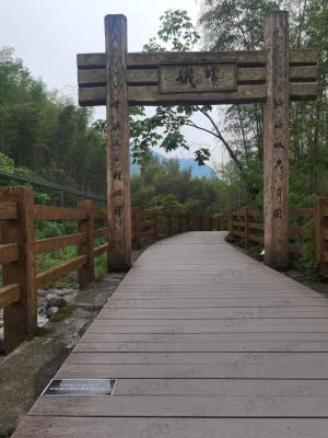 明月山親水木棧道改造項(xiàng)目